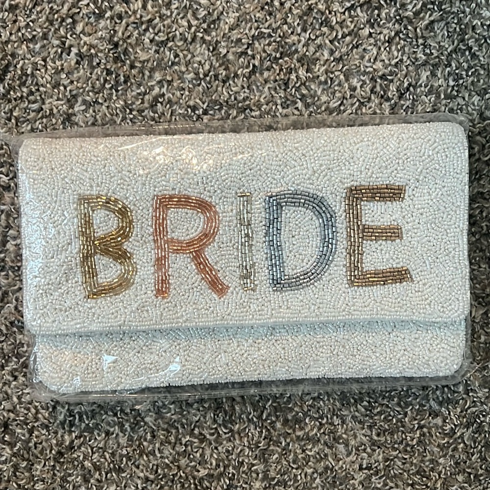 Bride clutch